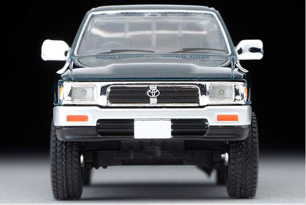トミカリミテッドヴィンテージNEO LV-N255b トヨタ ハイラックス
