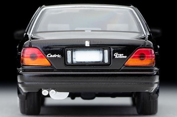 トミカリミテッドヴィンテージNEO LV-N265a 日産セドリック V30
