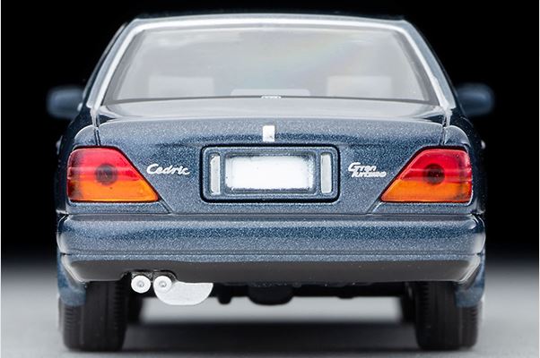 トミカリミテッドヴィンテージNEO LV-N265b 日産セドリック V30