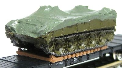 1/150 貨車用積荷 73式装甲車2台セット【YSK】【鉄道模型