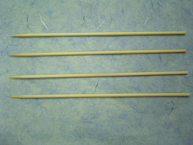 丸竹串　18cm　1ｋｇ入　2.5mm　（約1200本）　1箱