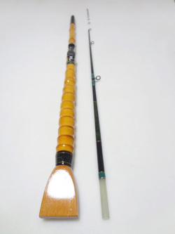 穴釣り竿 伊勢海老竿 ハンドメイド 漆塗り 研ぎ出し 和竿 和竹 テトラ ヘチ 和竿テトラ穴釣り竿,全長1.6M：商品番号2408C