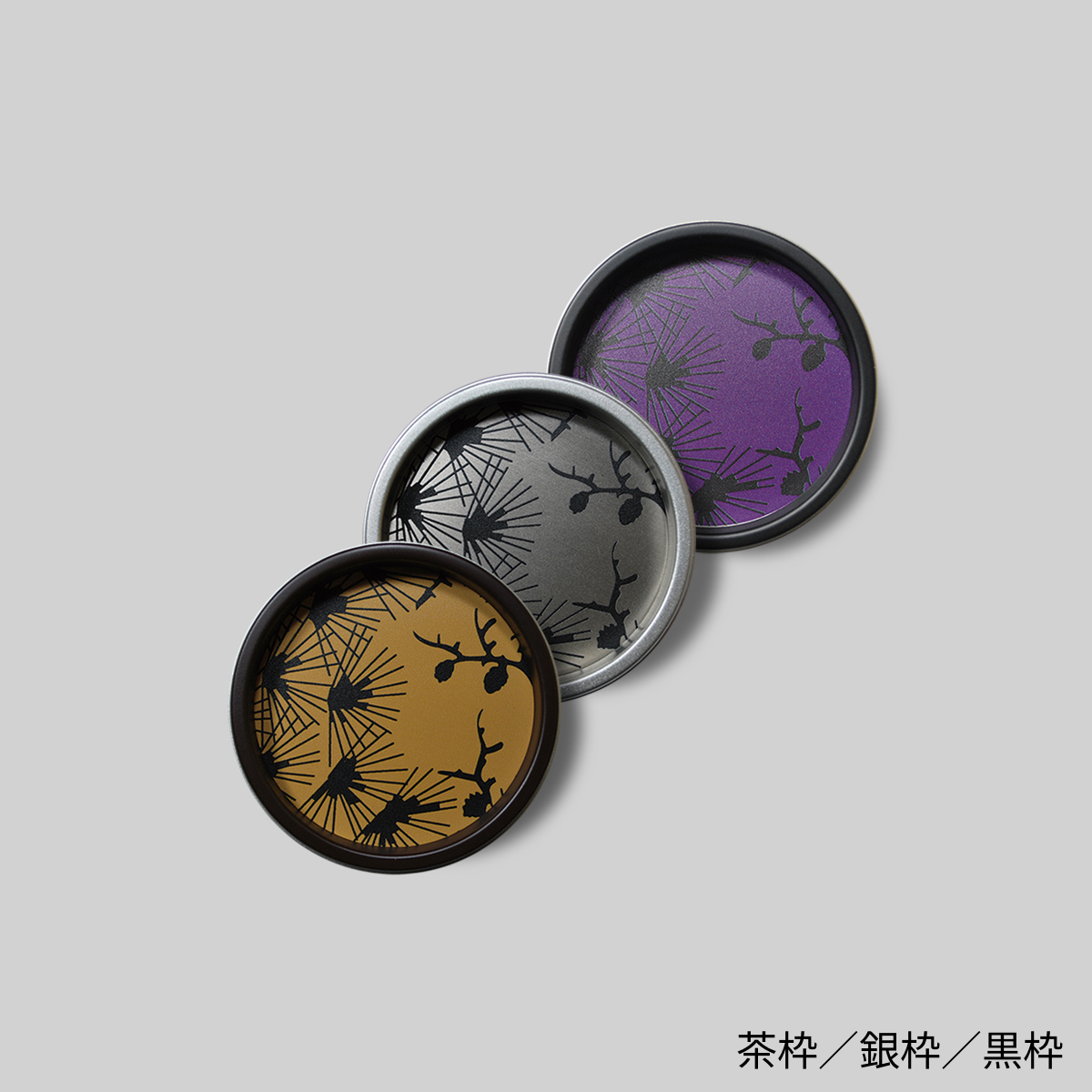 【送料無料】華引手　丸型　伝統老松　hn-k-006　谷元フスマ工飾株式会社　※（　１枚当たり　）の金額です　（ふすまの材料/ふすま/襖/引き手/取っ手/襖の引手/ふすまの引手/ふすまの手をかけるところ/ふすま 引手 おしゃれ）