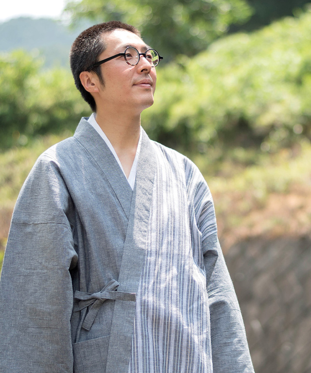 群言堂　綿麻デニムワークブラウス グレー 麻ガーゼブラウス日日草（にちにちそう） | 石見銀山 群言堂