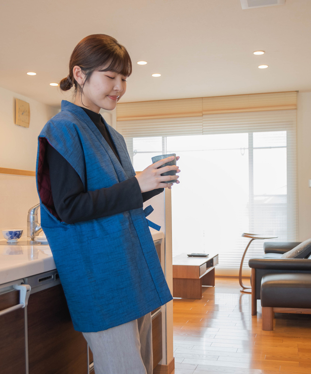 女性紬織袖無し綿入袢天