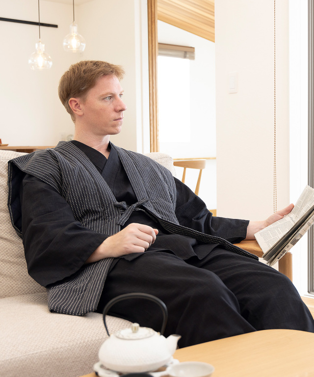 刺子織袖無し綿入袢天 No.2 黒-スペック斑（むら）染め【和粋庵】