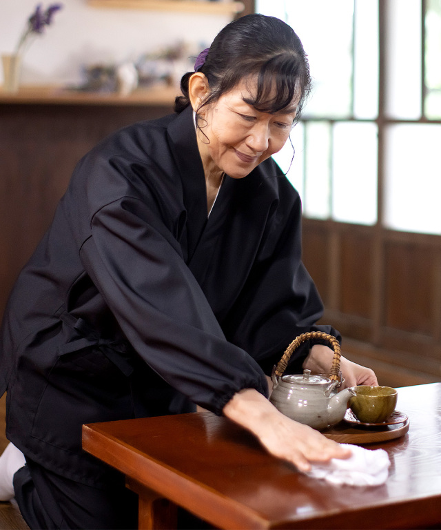 女性用ストレッチツイル作務衣［聖］