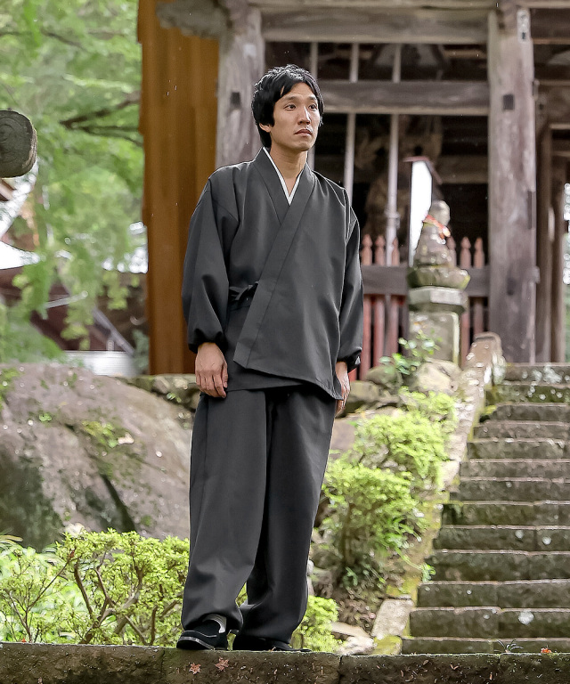 シャンブレー裏地付作務衣［聖］ No.2 グレー | 作務衣・甚平通販 和粋庵