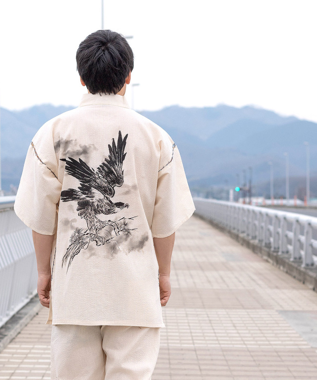 水墨画甚平 （すいぼくがじんべい） No.3 ベージュ/鷹 | 作務衣・甚平