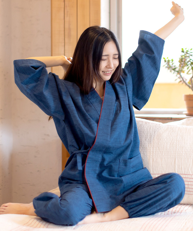 女性用パンツルック作務衣 ブルー | 作務衣・甚平通販 和粋庵