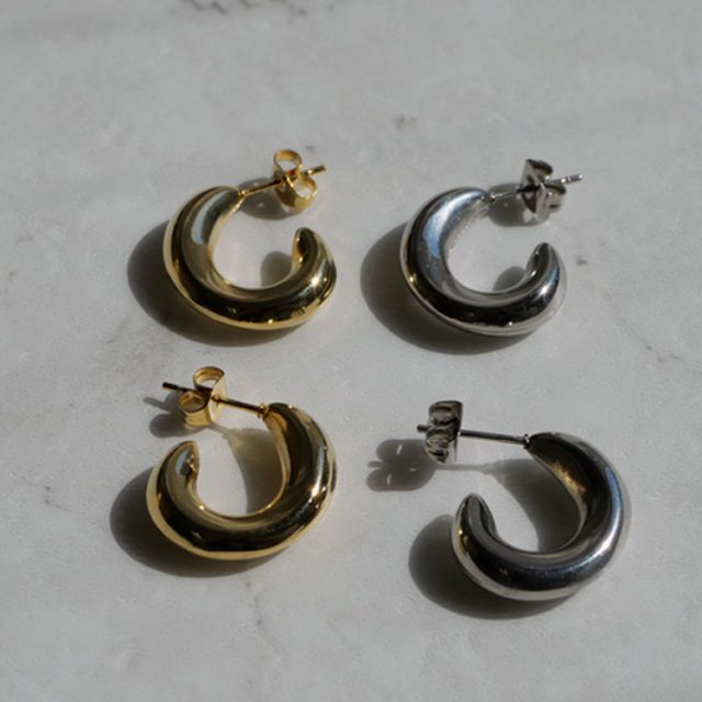 金属アレルギー対応 ステンレスピアス スタッドピアス ファーストピアス セカンドピアス 両耳用 pi066