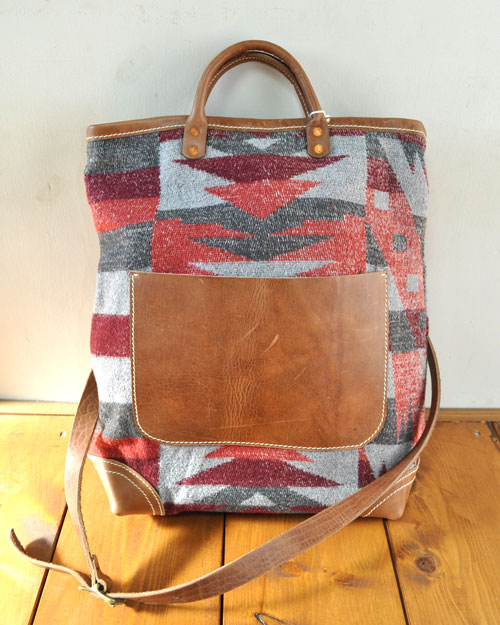 T.K GARMENT(ティーケーガーメント)  MADE IN USA Large Shoulder Bag / ビーコンブランケット