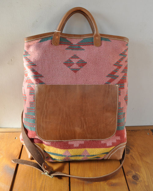 T.K GARMENT(ティーケーガーメント)  MADE IN USA Large Shoulder Bag / ビーコンブランケット
