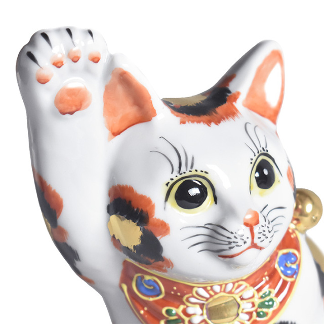 九谷焼 招き猫　三毛猫　右手　縁起物 楽天市場】九谷焼 10号 招き猫 金三毛 ( 右手・左手 / 布団付