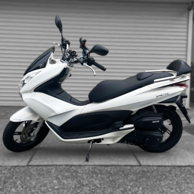 ホンダ PCX125 JF28 純正タイプ シート ブラック 本体 ベース付