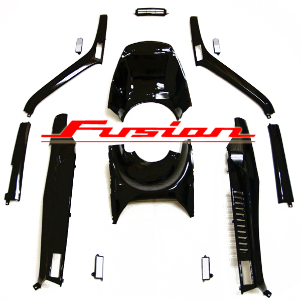 フュージョン　アンダーカウル　ブラック塗装済み