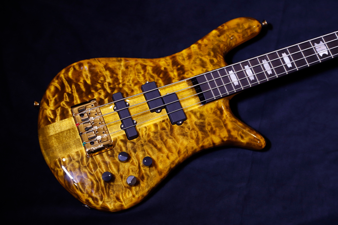 【展示入替、値下げいたしました♪】【限定生産モデル】SPECTOR EURO4LT/TIGER EYE [AAAA Quilt Maple Top] スペクター ユーロ タイガーアイ AAAAキルトメイプル 4弦
