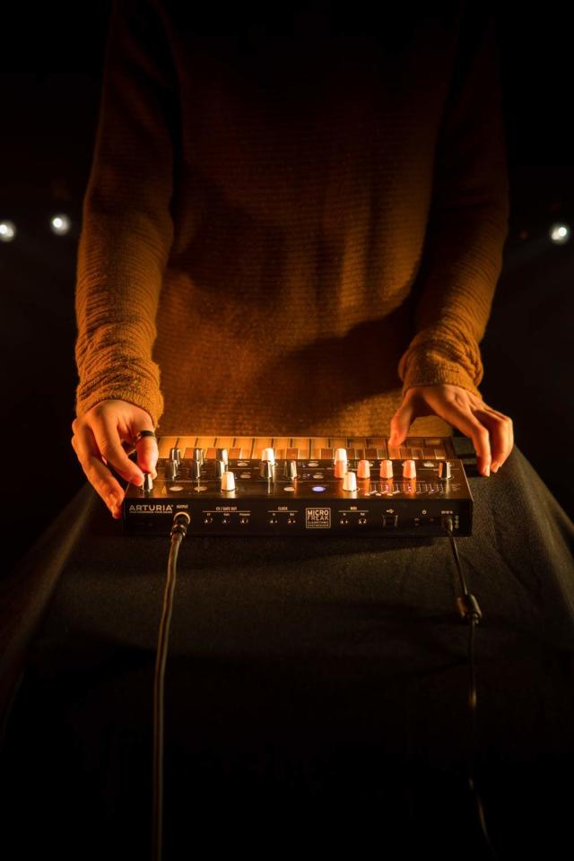 送料無料】ARTURIA MICROFREAK アートリア ハイブリッド・シンセ