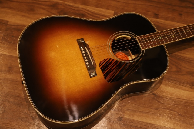 Gibson J-45アコギ 1967年製 J-45 Cherry Sunburst
