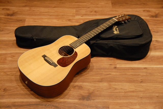 Martin Dreadnought Junior (DJR-10E) Natural 《マーチン》エレアコ 