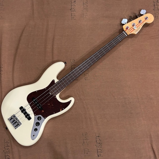 【中古/USED】FENDER USA American Professional II Jazz Bass Fretless, Rosewood Fingerboard, Olympic White《フェンダー 》《ジャズベース》《アメプロ2》《フレットレス》