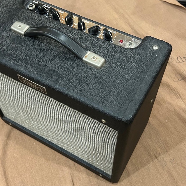 中古/USED】【送料無料】FENDER BLUES JUNIOR（2008年製