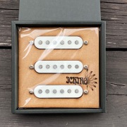 【送料無料】JUN TONE PICKUPS -Original Handwound- Blues Rock On Set (ichiro Signature)/Type-1/White《ジュン・トーン・ピックアップス》《ピックアップ》