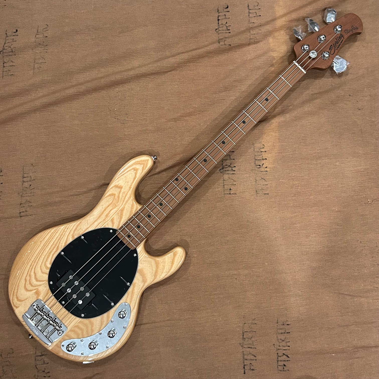 【送料込】Sterling by Music Man The StingRay RAY34 ASH / Natural《日本限定モデル》《スターリング・バイ・ミュージックマン》《スティングレイ》《アッシュボディ》
