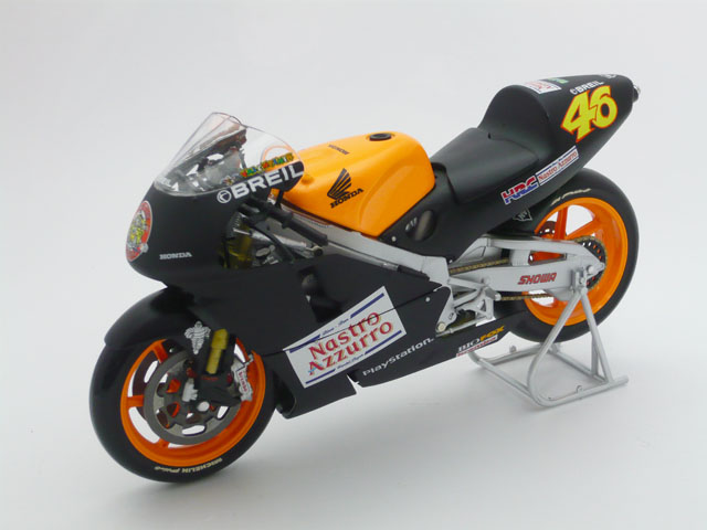 ミニチャンプス　1/12 ホンダ NSR 500 チーム ナストロアズーロ テストバイク 2000 No.46 (V.Rossi)