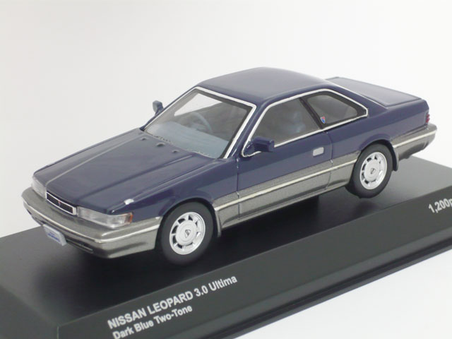 京商　1/43 ニッサン レパード 3.0 アルティマ 1986 (ダークブルーツートン)