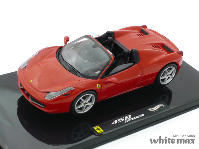 マテル　1/43 フェラーリ 458 Italia スパイダー (レッド)