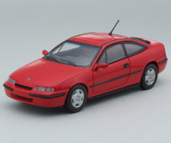 《特価品》 ミニチャンプス　1/43 オペル カリブラ 2.0i 1990 (レッド)