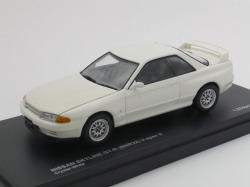 京商　1/43 ニッサン スカイライン GT-R BNR32 V-スペックII (クリスタルホワイト)