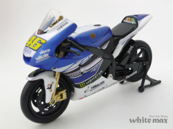 スカイネット　1/12 ヤマハ YZR-M1 2013 No.46 (V.Rossi)