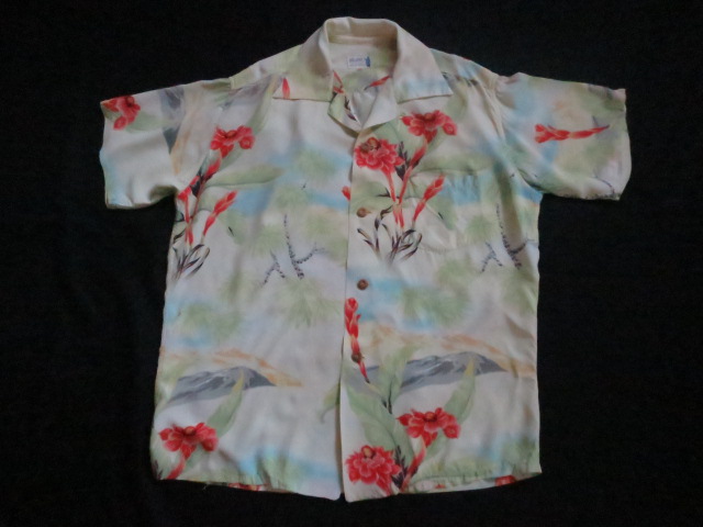 ５０’S　IOLANI フラワー柄ハワイアンシャツ