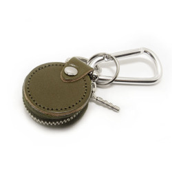 本革 コインケース付きキーホルダー 極小 ミニ コインケース キーホルダー 栃木レザー 日本製 キーチェーン ６色 Leather Mini Coin Case Keychain WILD HEARTS Leather&Silver (ID ck4705r21)