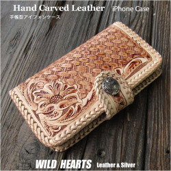 iPhone16 e Pro max ケース iPhone15 14 13 本革 iPhoneケース 手帳型ケース 耐衝撃 カービング ハンドメイド サドルレザー ナチュラル コンチョ付き WILD HERATS Leather & Silver (ID ip3792)