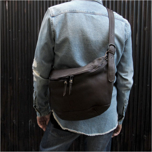 本革 メンズ ボディバッグ 斜め掛けバッグ ショルダーバッグ 大容量