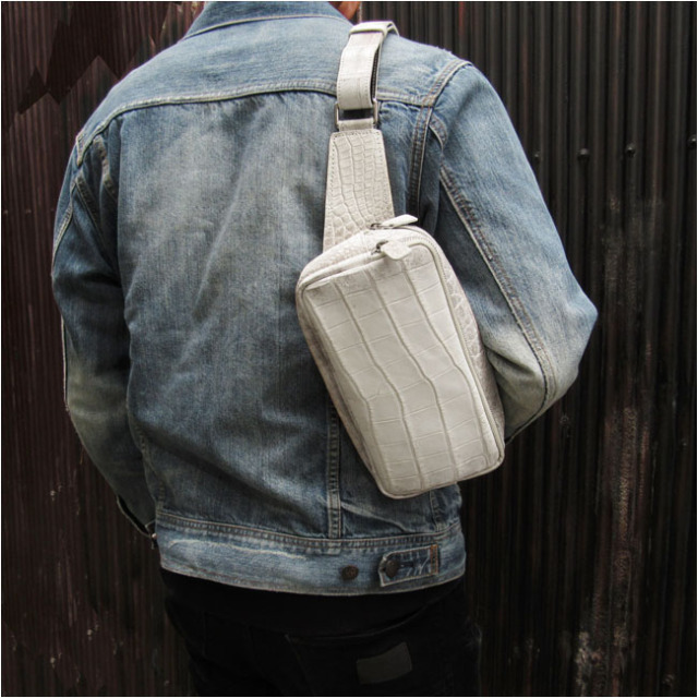 ヒマラヤクロコダイル 本革 斜めがけ ボディバッグ ワニ革 バッグ