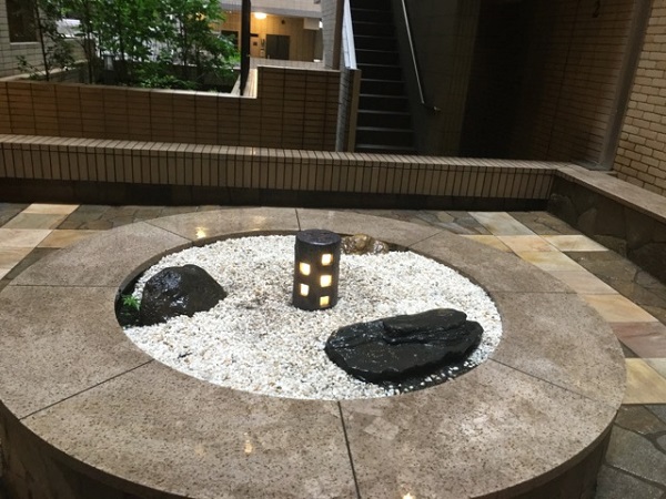 信楽焼ガーデンライト・街のあかり・ブラック・直径12.5cm×高さ