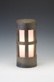 信楽焼ガーデンライト・森のあかり（モスグリーン）直径12.5cm×高さ29cm