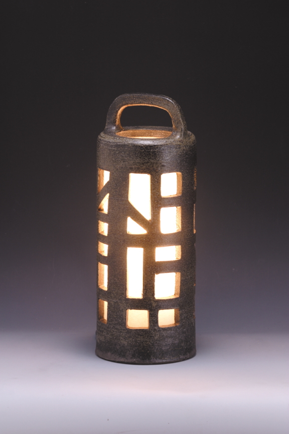 信楽焼ガーデンライト・水面のあかり・直径17.5cm×高さ43cm