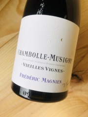 シャンボール・ミュジニィ・ヴィエイユ・ヴィーニュ・アンフォラ [2017]  フレデリック・マニヤン