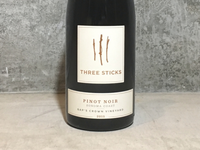 スリー スティックス ギャップス・クラウン・ヴィンヤード ピノ・ノワール［2015］ Three Sticks Gaps Crown Vineyard Pinot Noir15