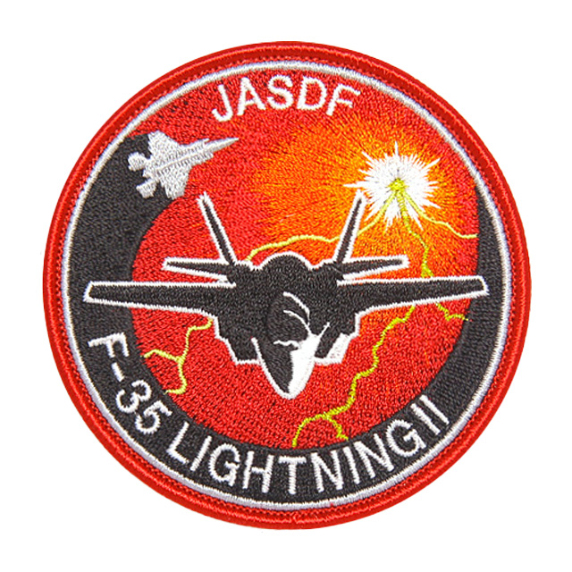 F-35戦闘機　赤