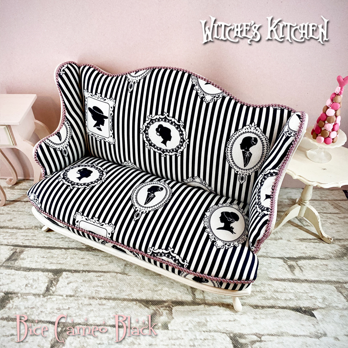 ツインビーチェカメオブラックAD 01