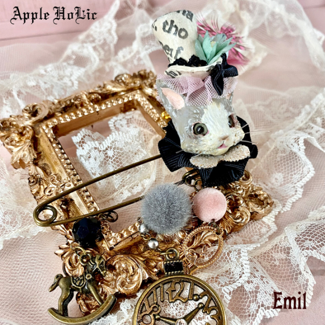 ★専用★3337☆WESTERN GERMANY/ポーセリン/猫ブローチ ☆専用☆3337☆WESTERN GERMANY/ポーセリン/猫ブローチ