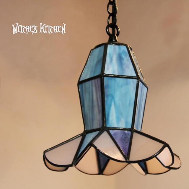 ガラスシェード（フリル）ペンダントライト フリルのように上品で可愛らしい ガラスシェードのペンダントライト