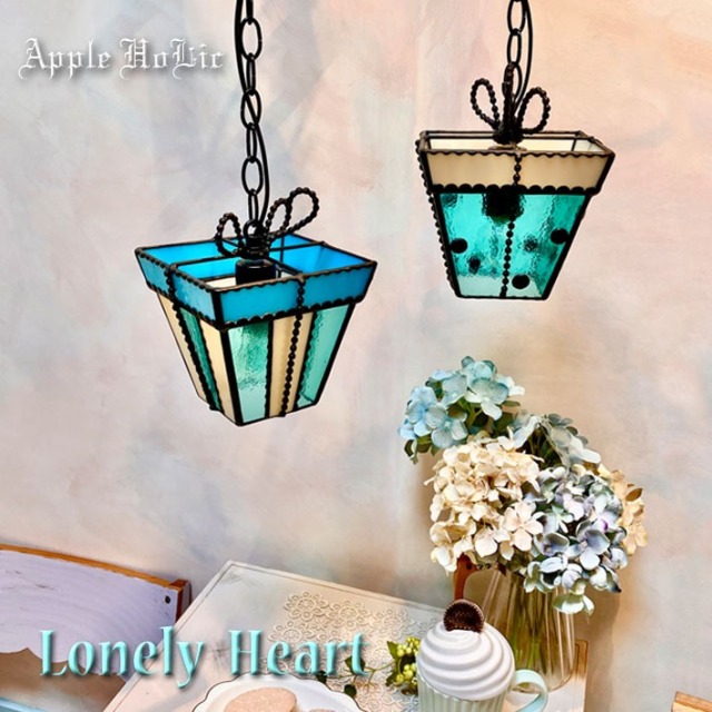 ステンドグラス　ハートのランプ CP ステンドグラス ランプ テーブルランプ 照明 おしゃれ Trick