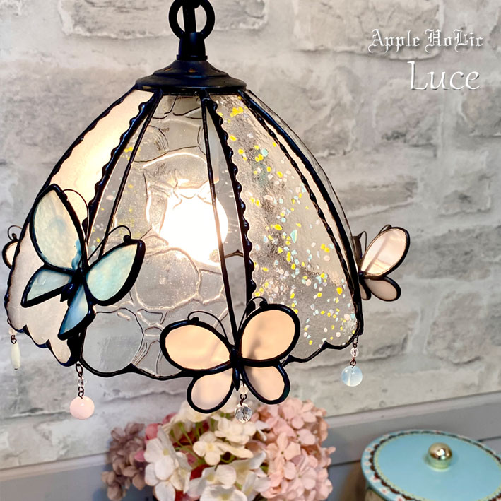 ステンドグラスの美しさが際立つオシャレなランプ （パリ🇫🇷】「美し  